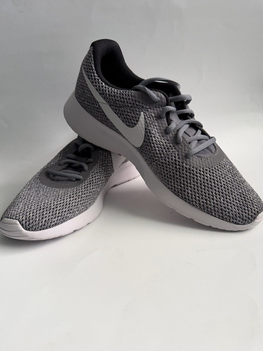 New Womens Nike Tanjun Grey Shoes Size 9